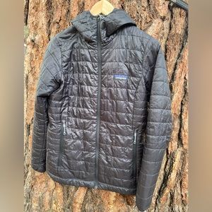 Patagonia- Women's Nano Puff® Hoody